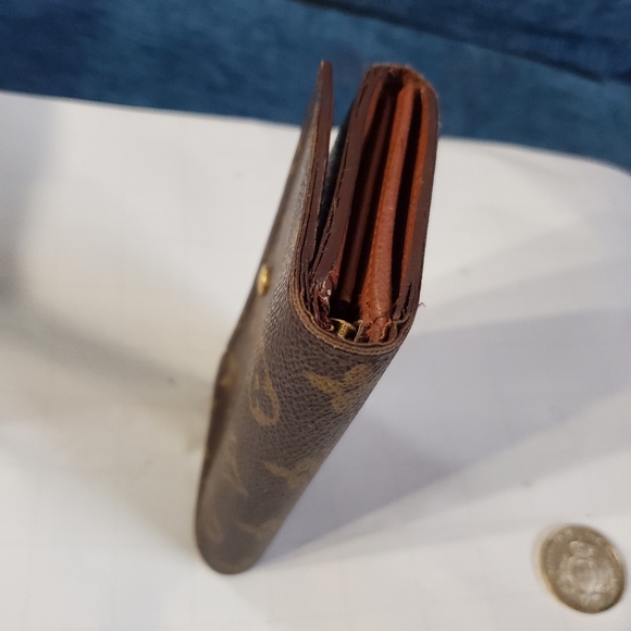 Louis Vuitton Monogram Snap Tresor Wallet - Picture 10 of 15